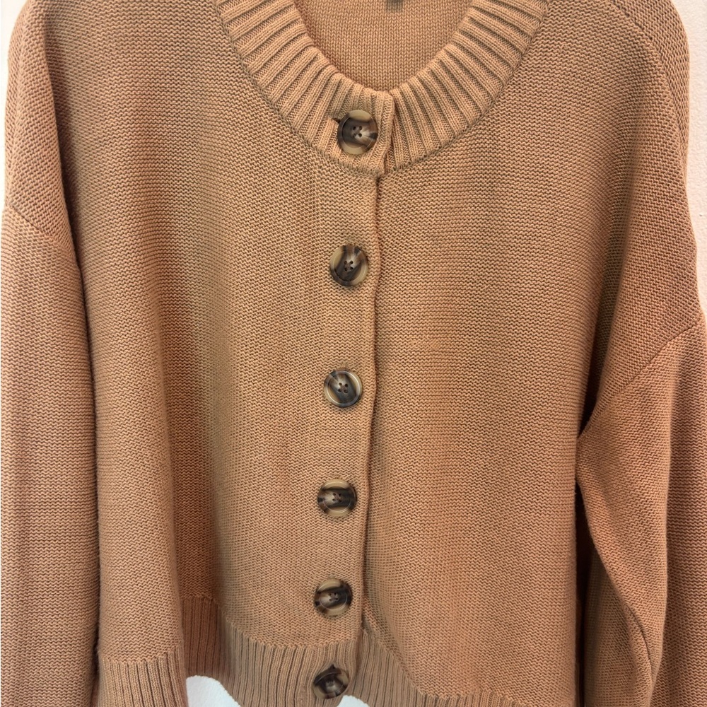 Quince Cardigan Tan Medium - Picture 3 of 9